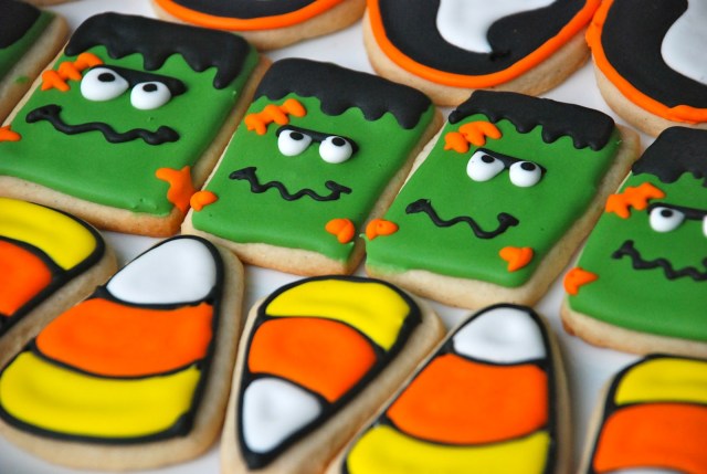 Halloween Cookies, frankenstein's monster. Cute halloween sugar cookies with ghosts and candy corn. candy corn coookies 
